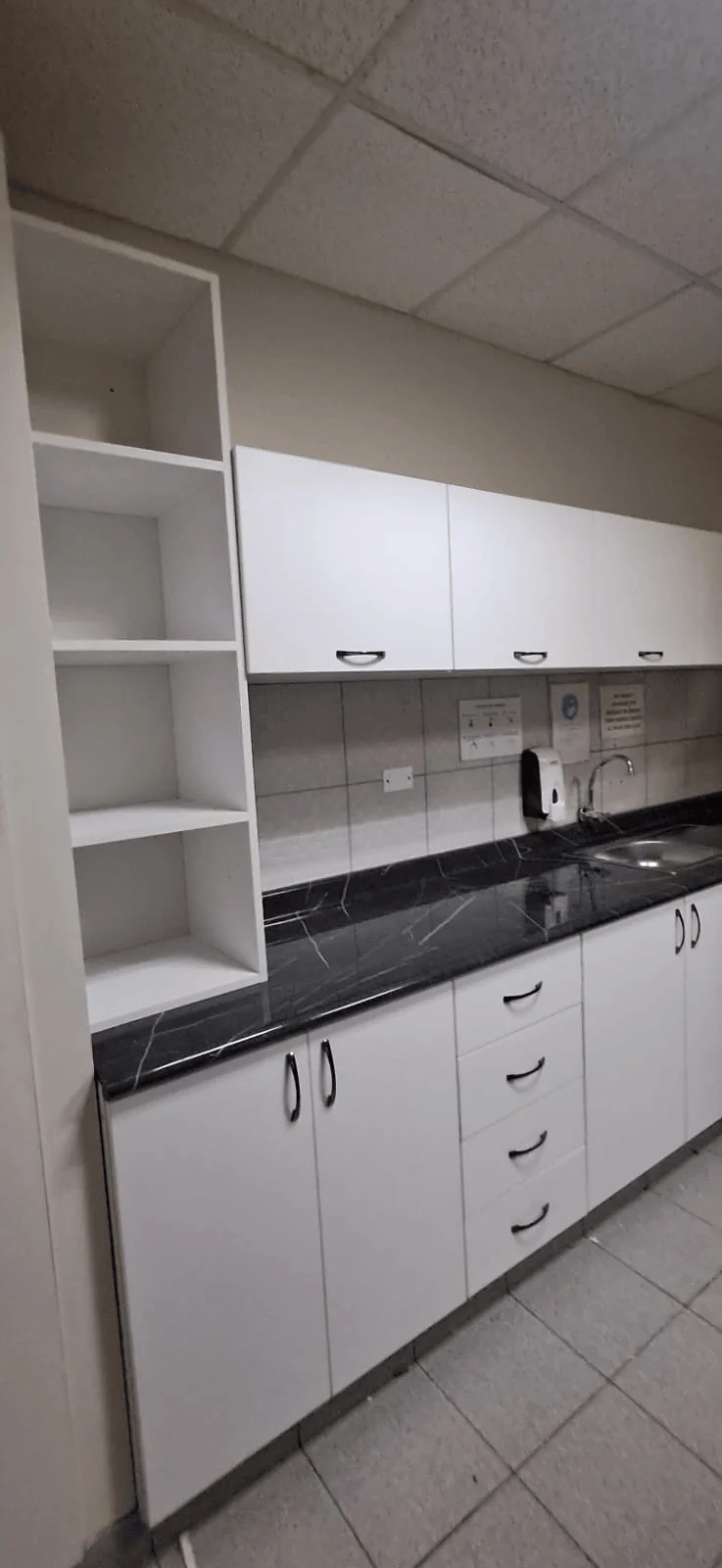 Remodelación de Kitchenette - 2